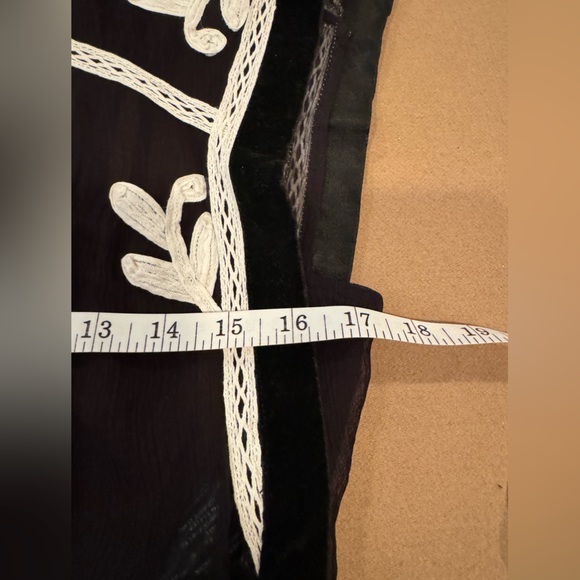 Free People Black Sheer Blouse with White Embroidery- Size Small- NWT - Picture 8 of 9